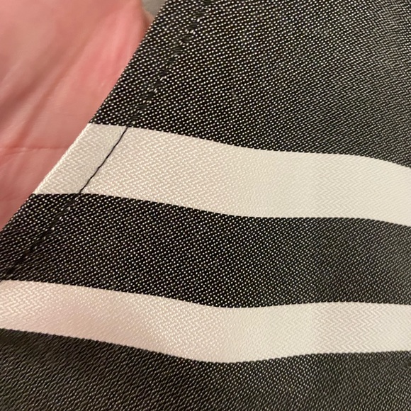 Trina Turk dress with open split sleeves. - Picture 3 of 6